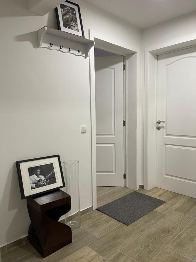 Grand Studio A 5 Minutes Du Centre นามูร์ ภายนอก รูปภาพ